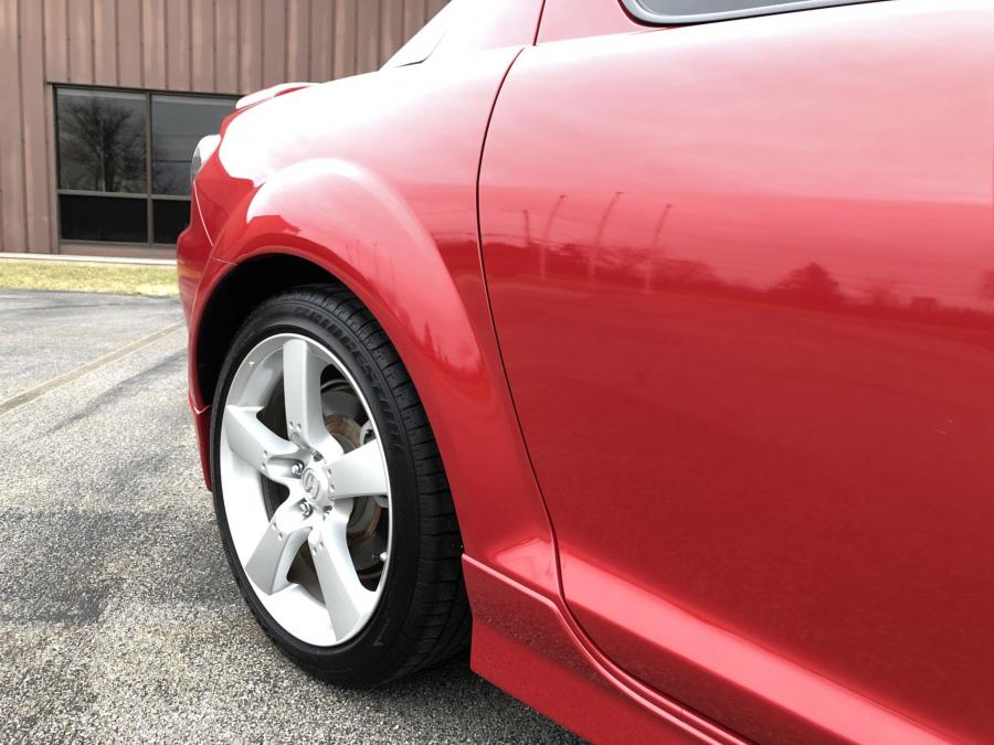 Детали экстерьера Mazda RX-8 2005 года  (фото 35 из 197)